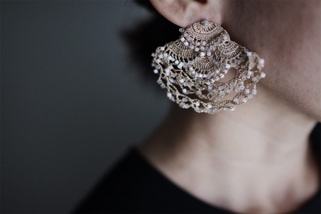 CHRISTMAS JEWELRY & ACCESSORY EXHIBITION