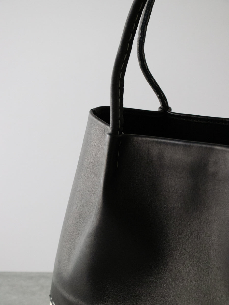 nousnous LL BLACK