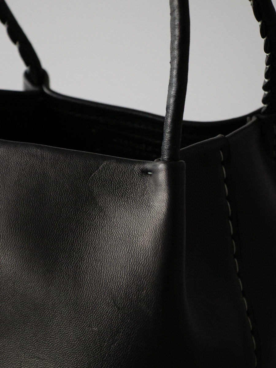 nousnous M BLACK