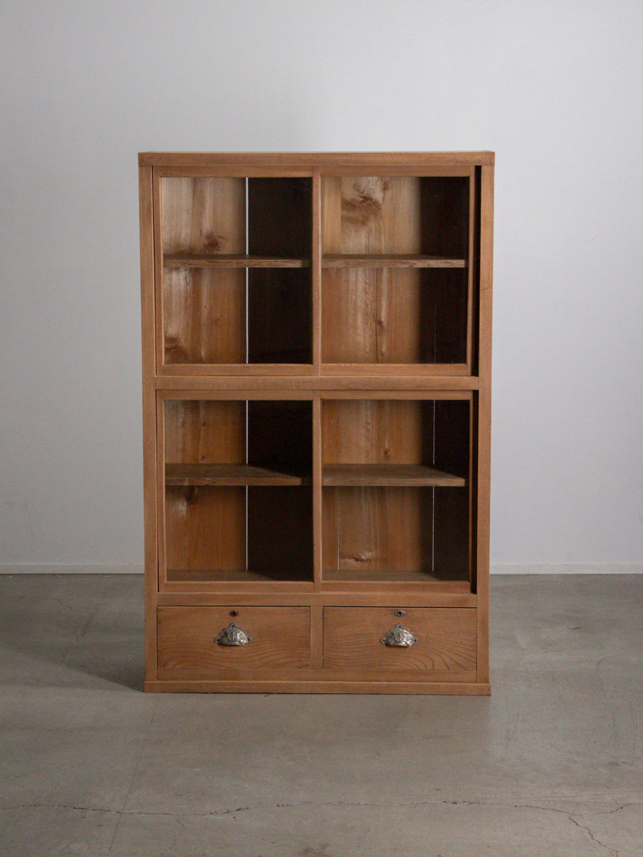 無垢のガラス棚