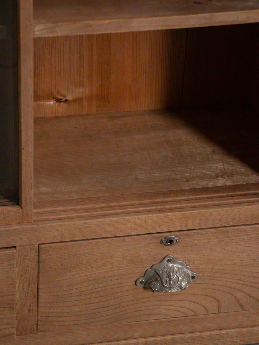 無垢のガラス棚