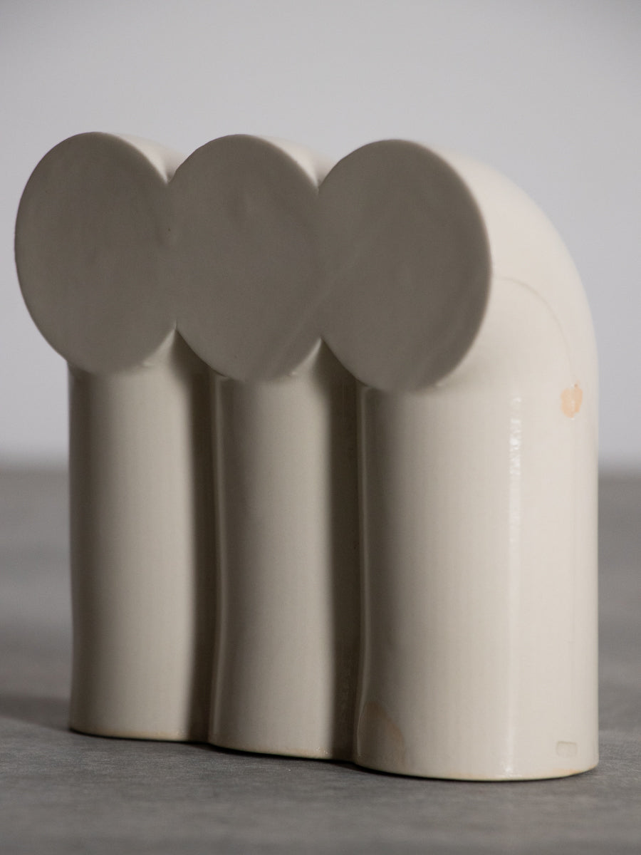 BOOK END