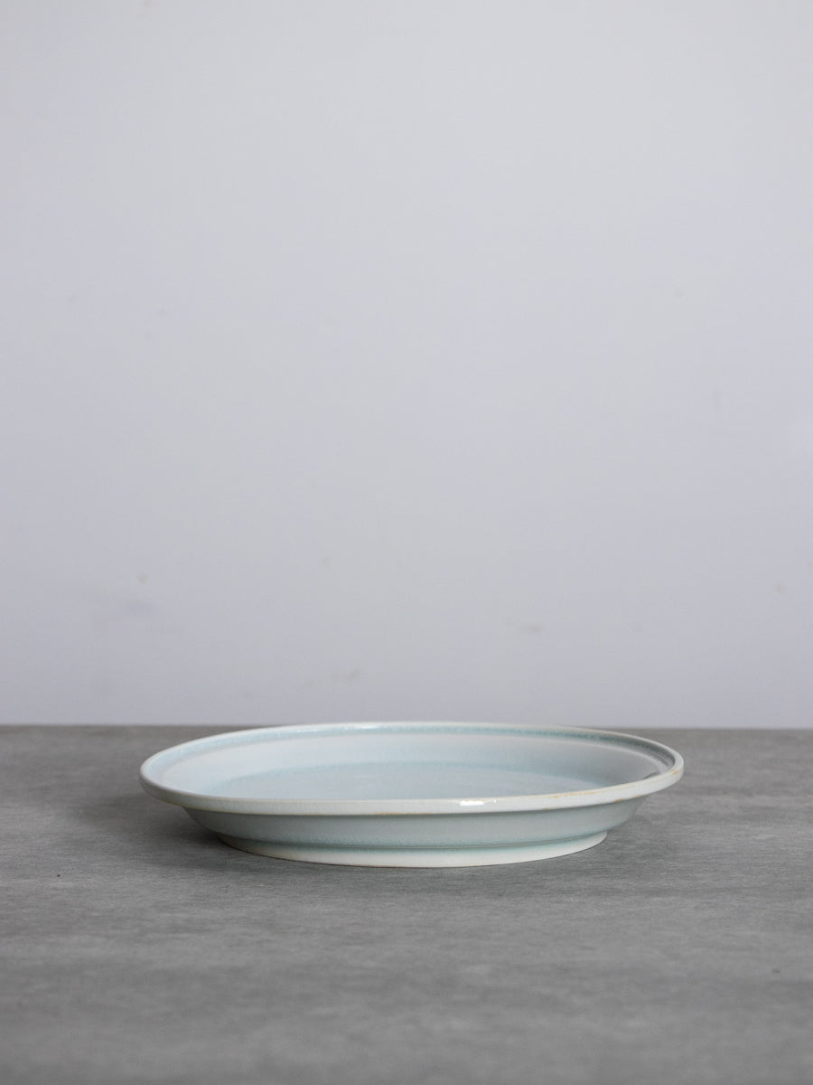 白磁段縁皿(結晶)