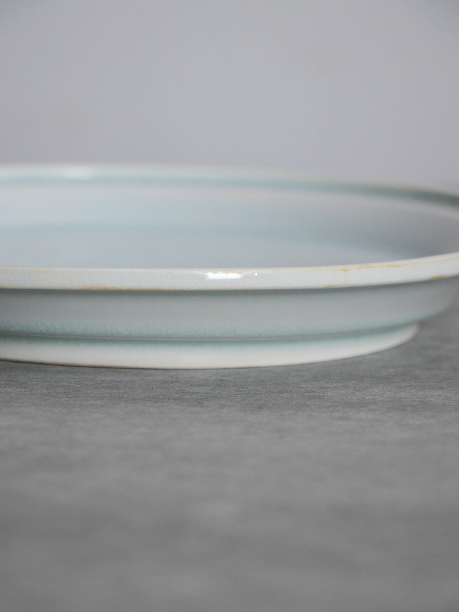 白磁段縁皿(結晶)