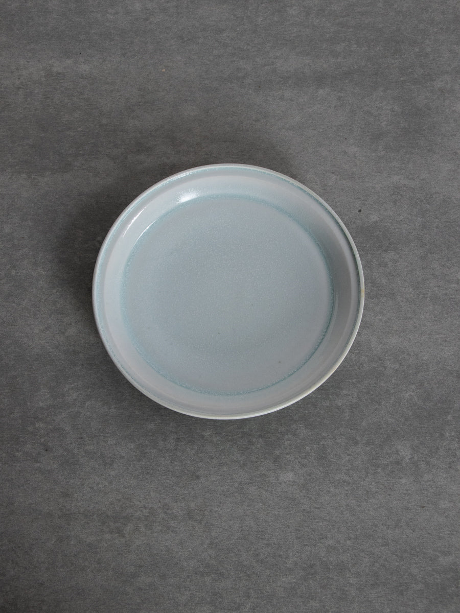 白磁段縁皿(結晶)