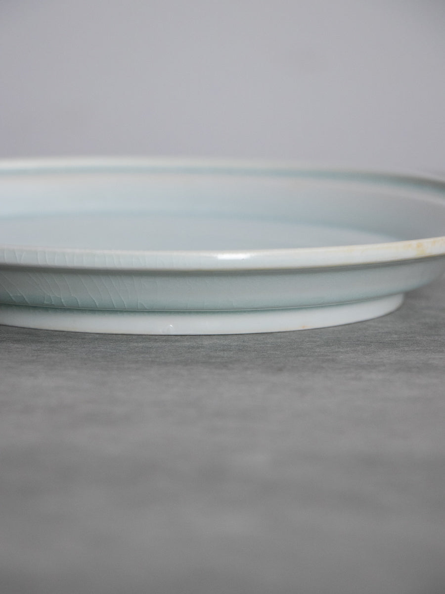 白磁段縁皿(結晶)
