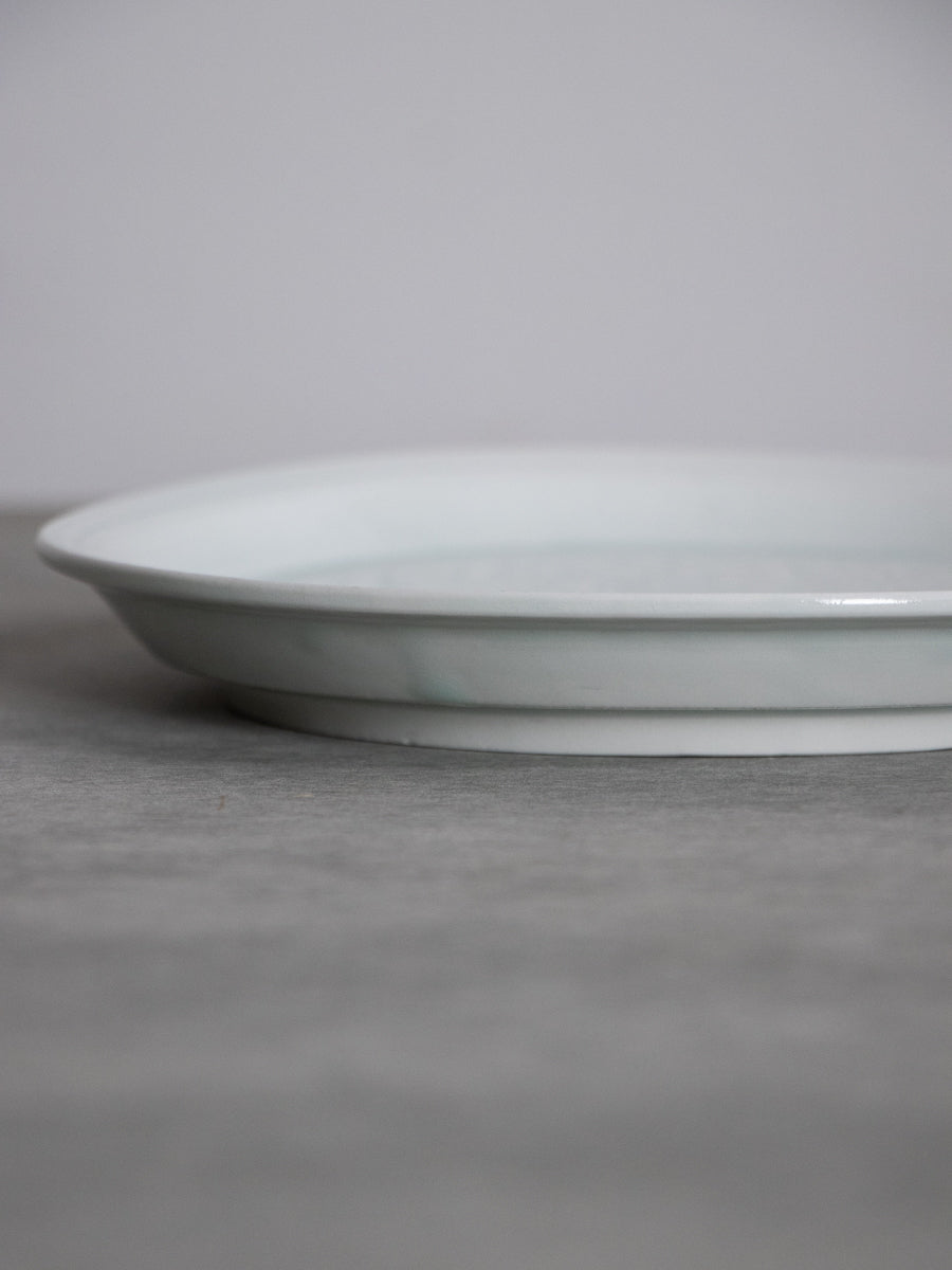 白磁牡丹文平皿