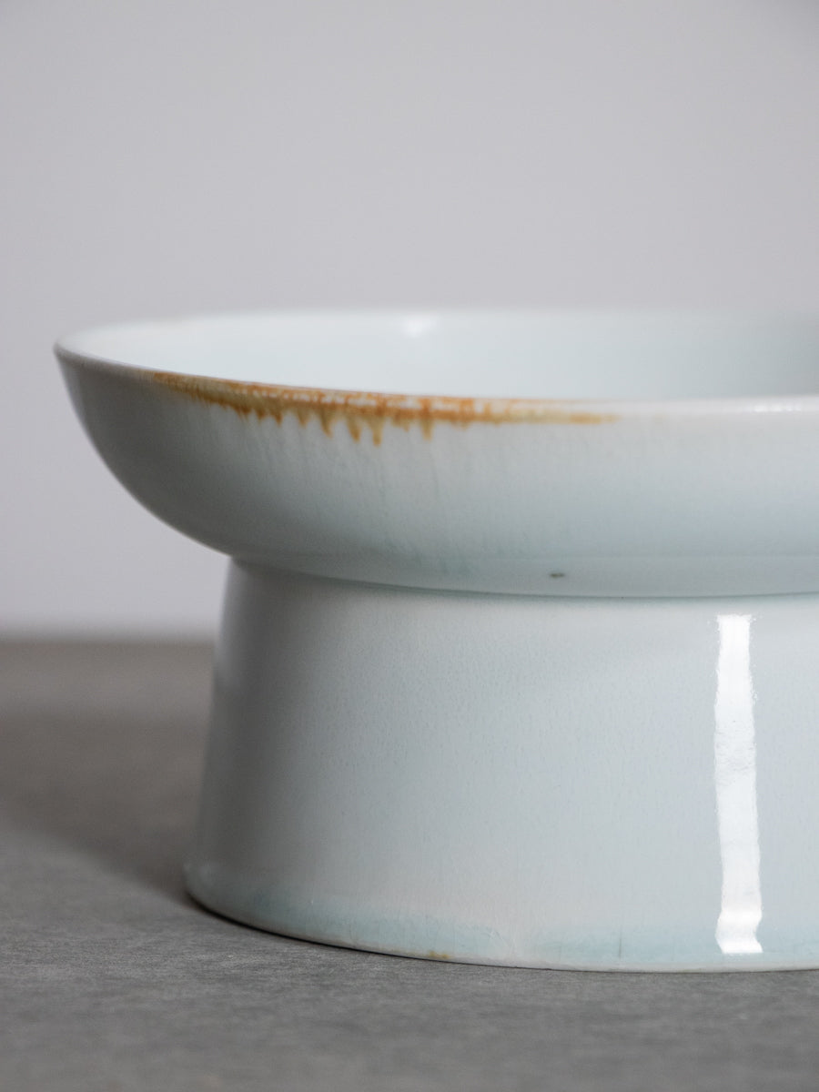 白磁台皿(乳濁)