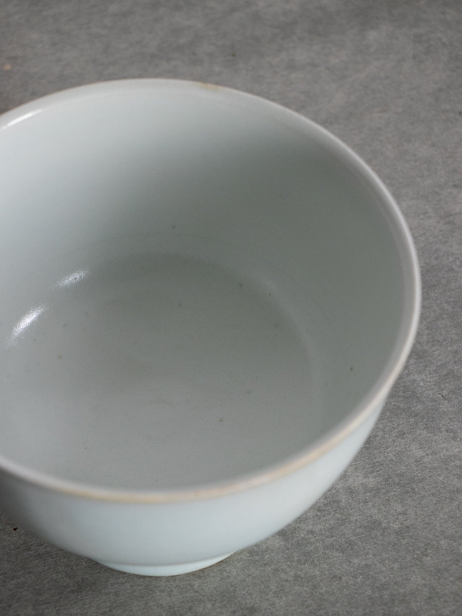 白磁合鹿碗(乳濁)