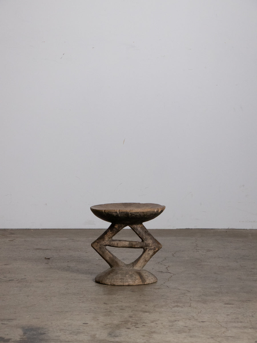 トンガ族スツール