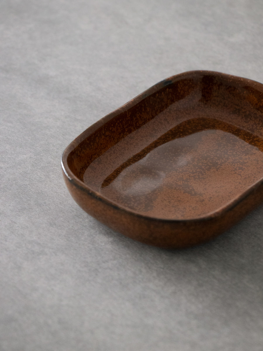 DEEP PLATE MERCI N°7 / BROWN