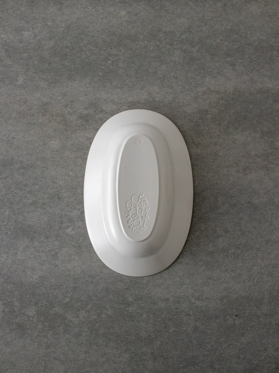 oval plate lily white M
