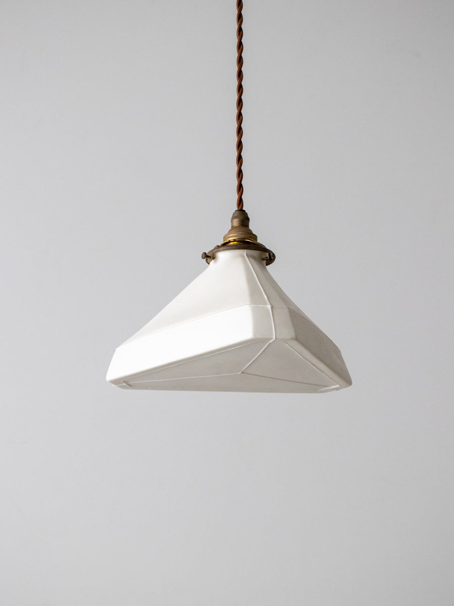 Triangle L (close) / odd line #3