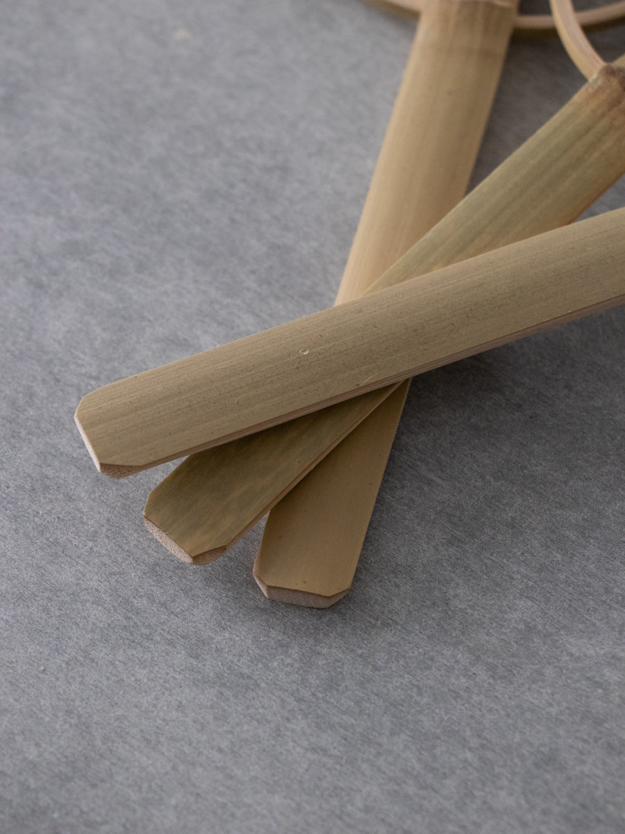 うるしのうちわ 黒