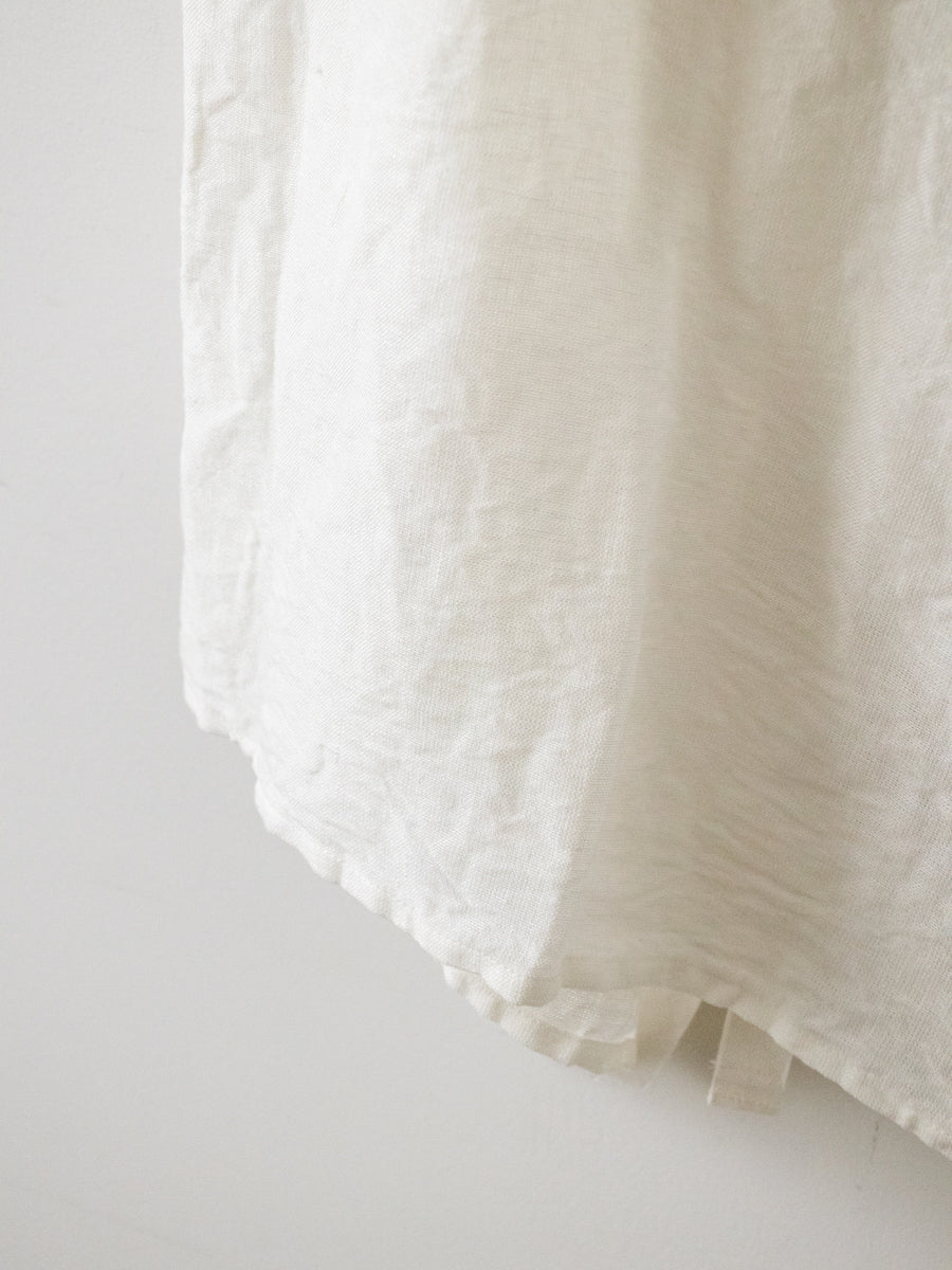 APRON A: Hungry
