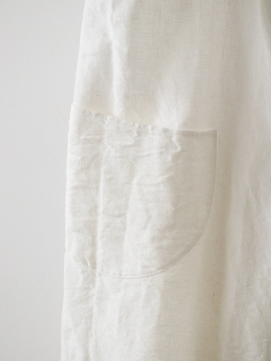 APRON A: Hungry