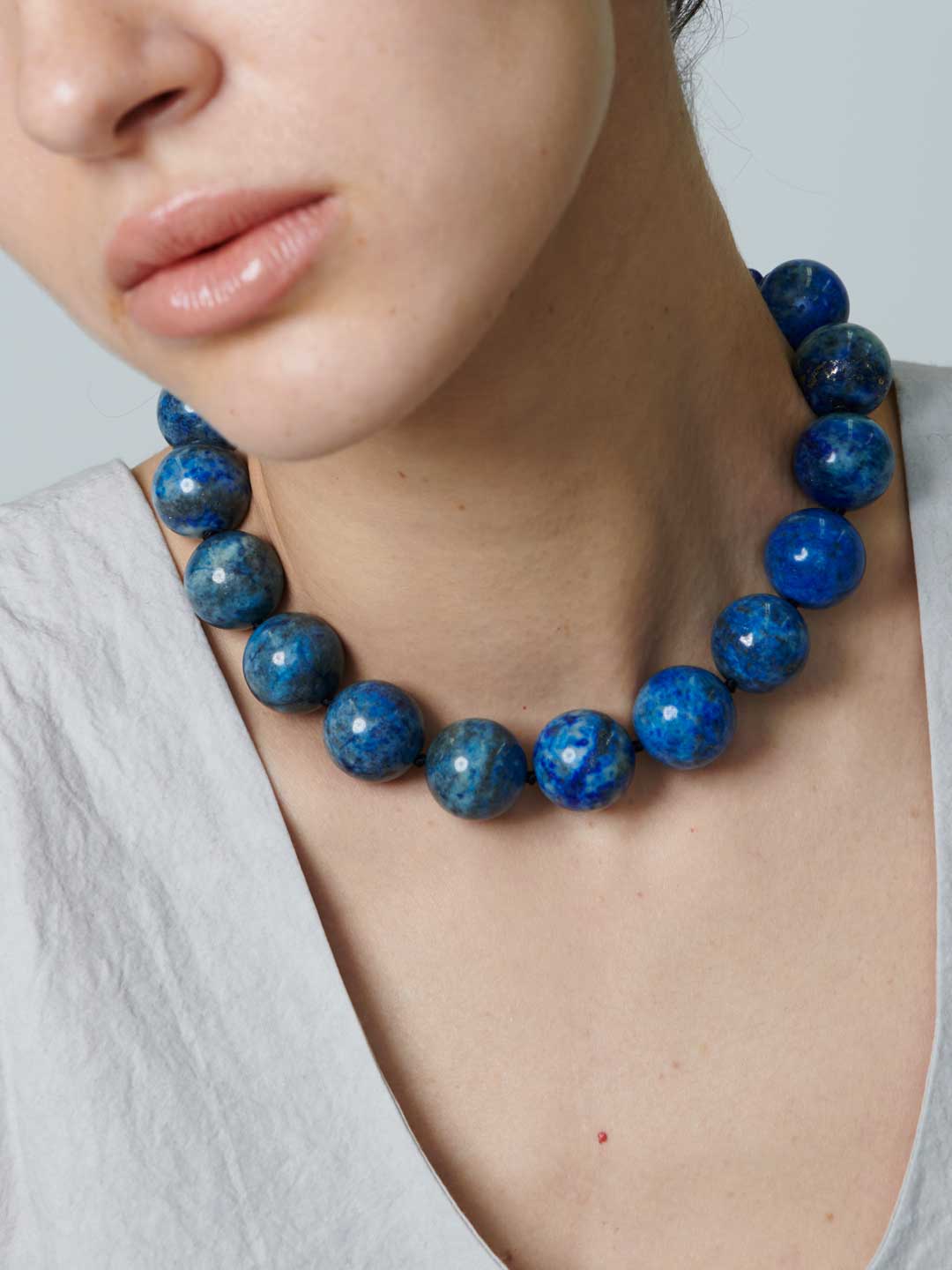 Boule Collar, Lapis