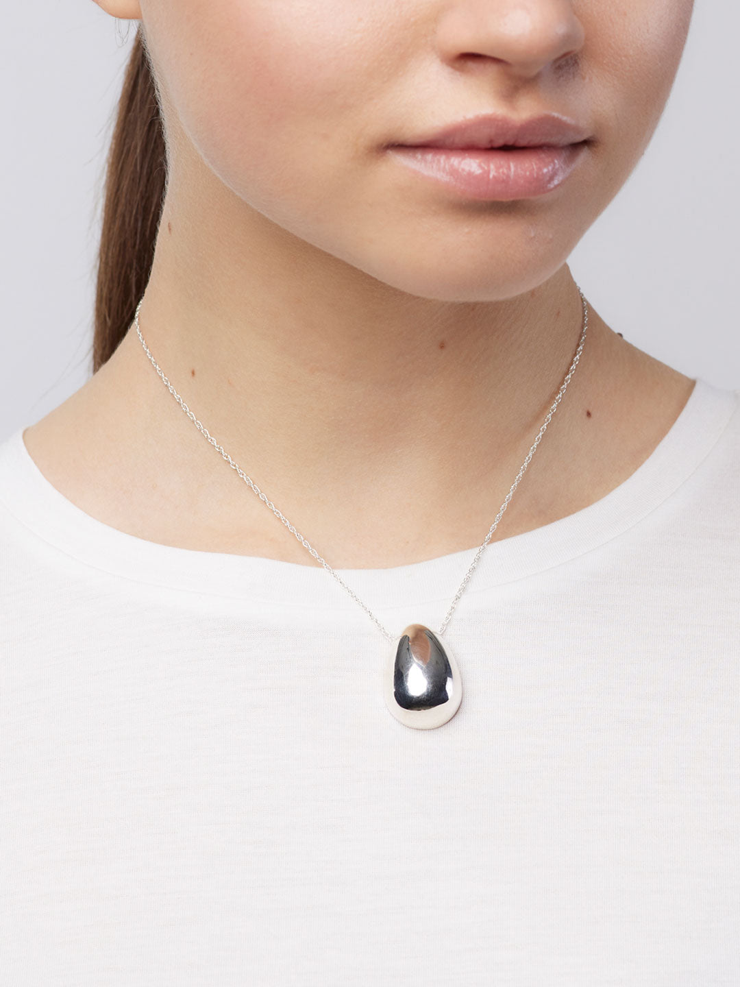 EVERYDAY EGG PENDANT