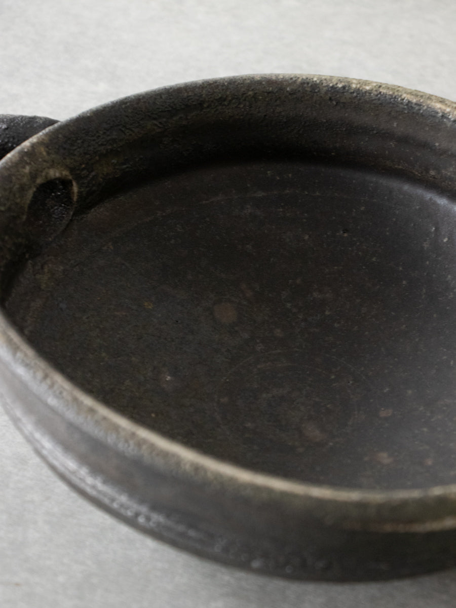 黒釉片口鉢