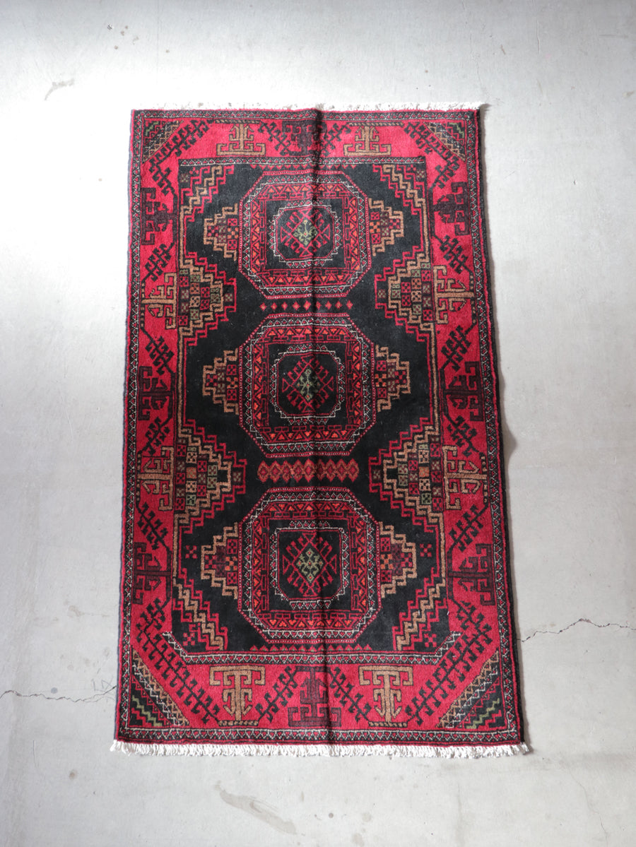 RUG & TEXTILE