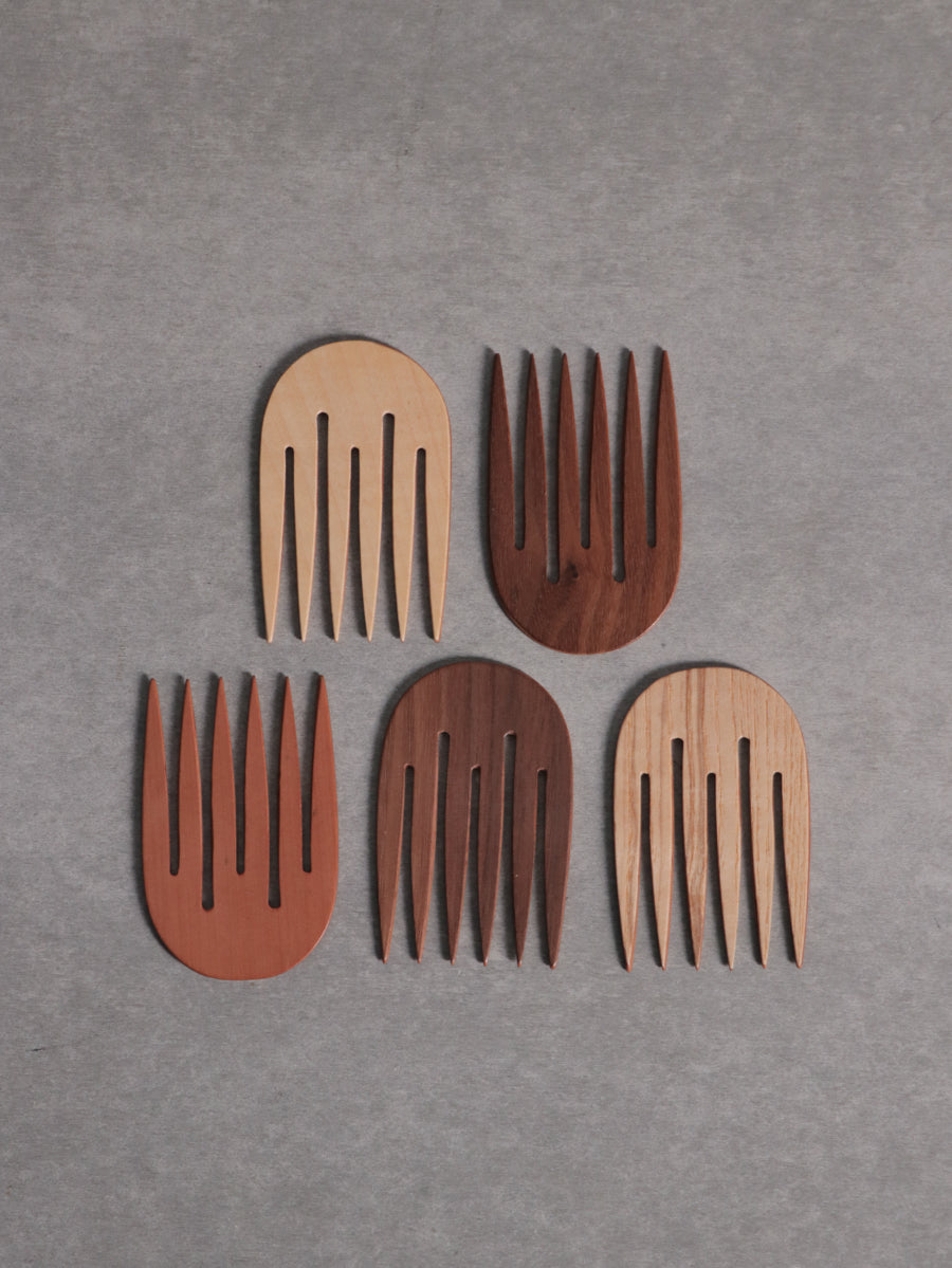 Natural Wood Decorative comb 9cm