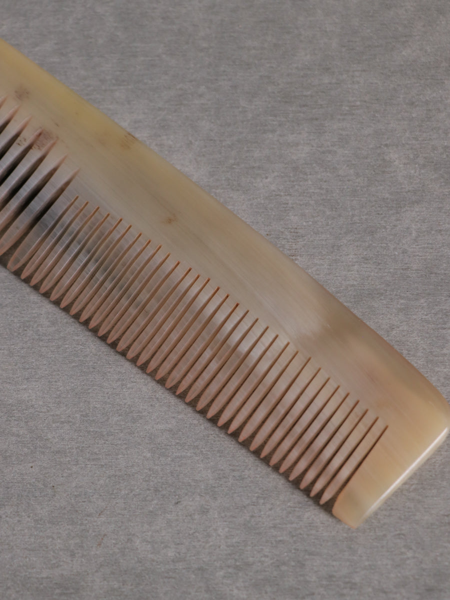 Hairdressing comb 19cm Wide× Narrow