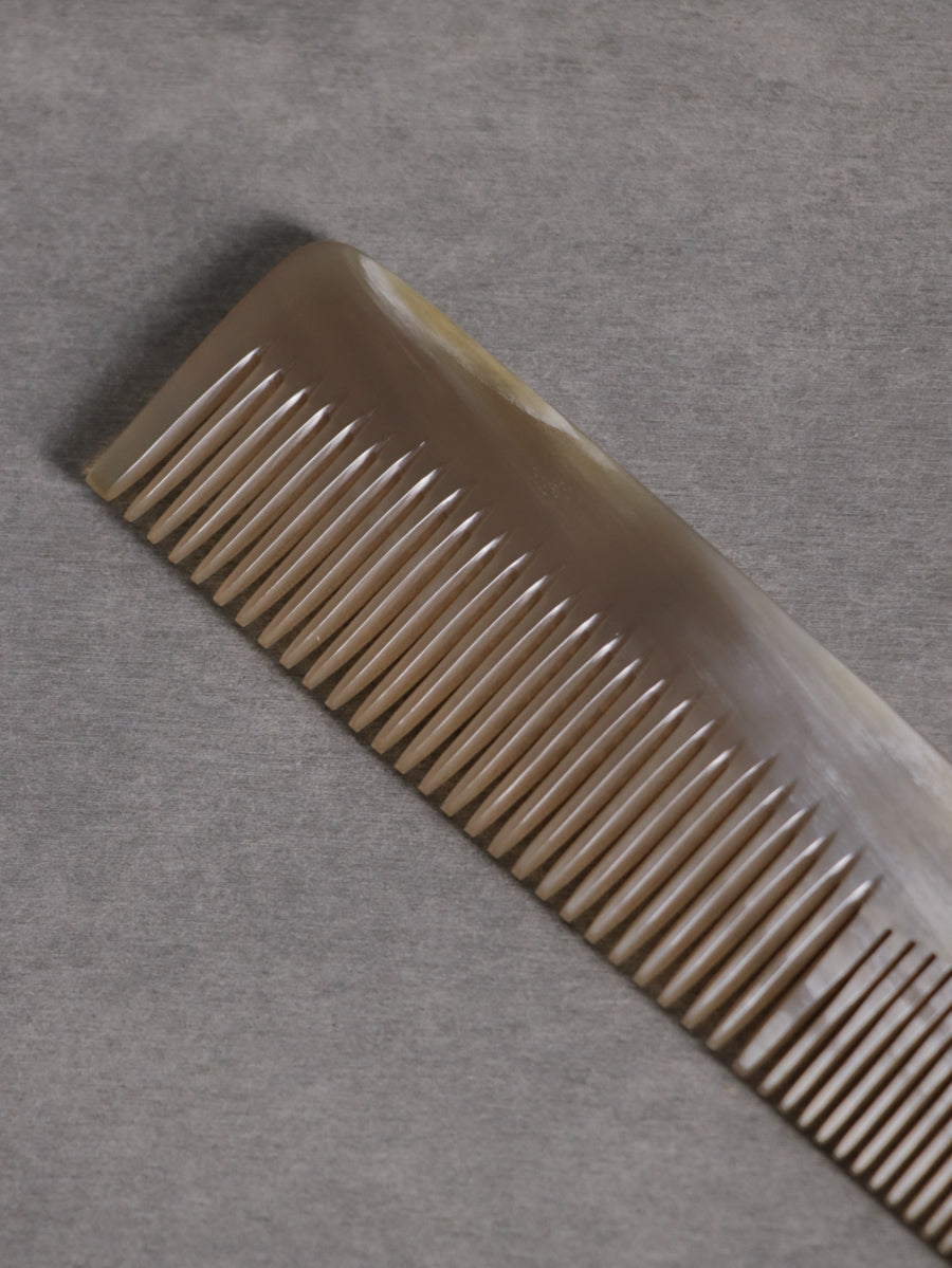 Hairdressing comb 19cm Wide× Narrow