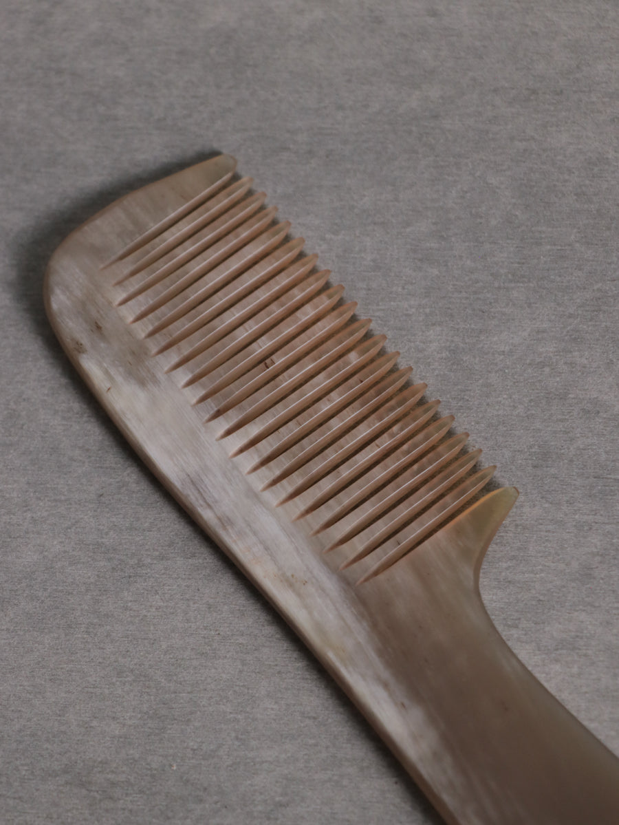 Handle Comb 17.5cm Wide