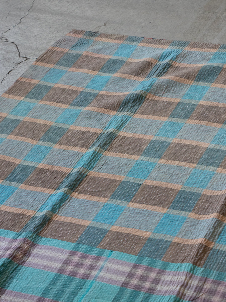 VINTAGE QUILT