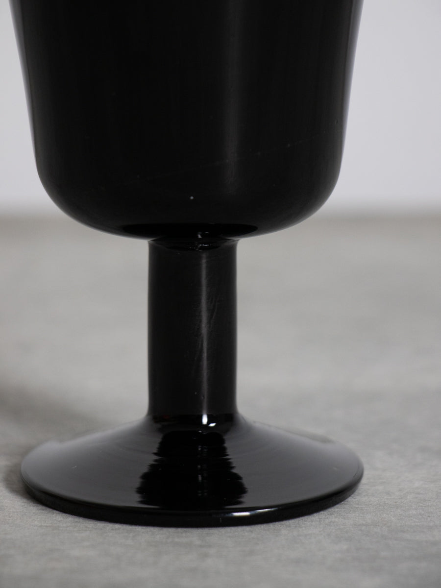 黒ワイングラス