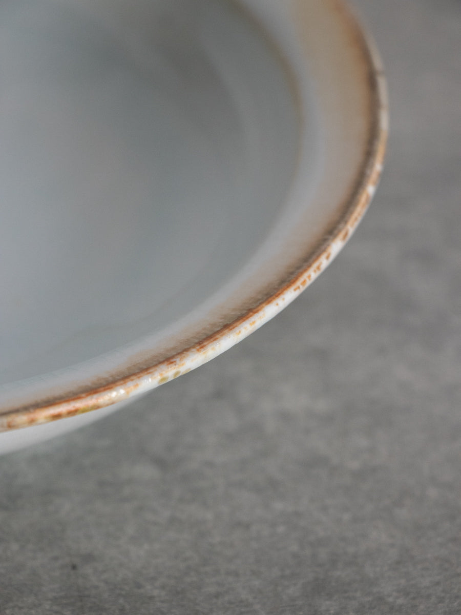 白磁帽子鉢（ツヤ）