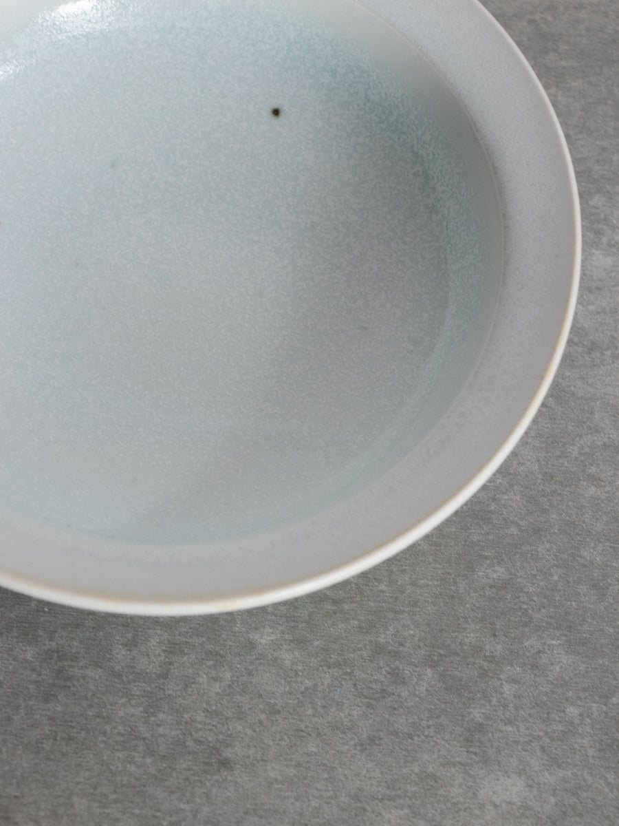 白磁帽子鉢（結晶）