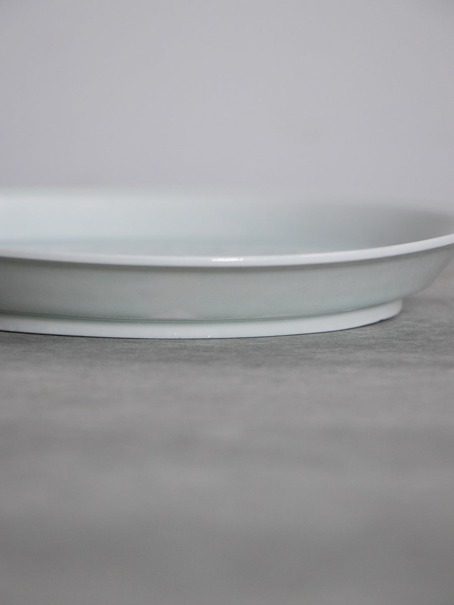 白磁牡丹文平皿