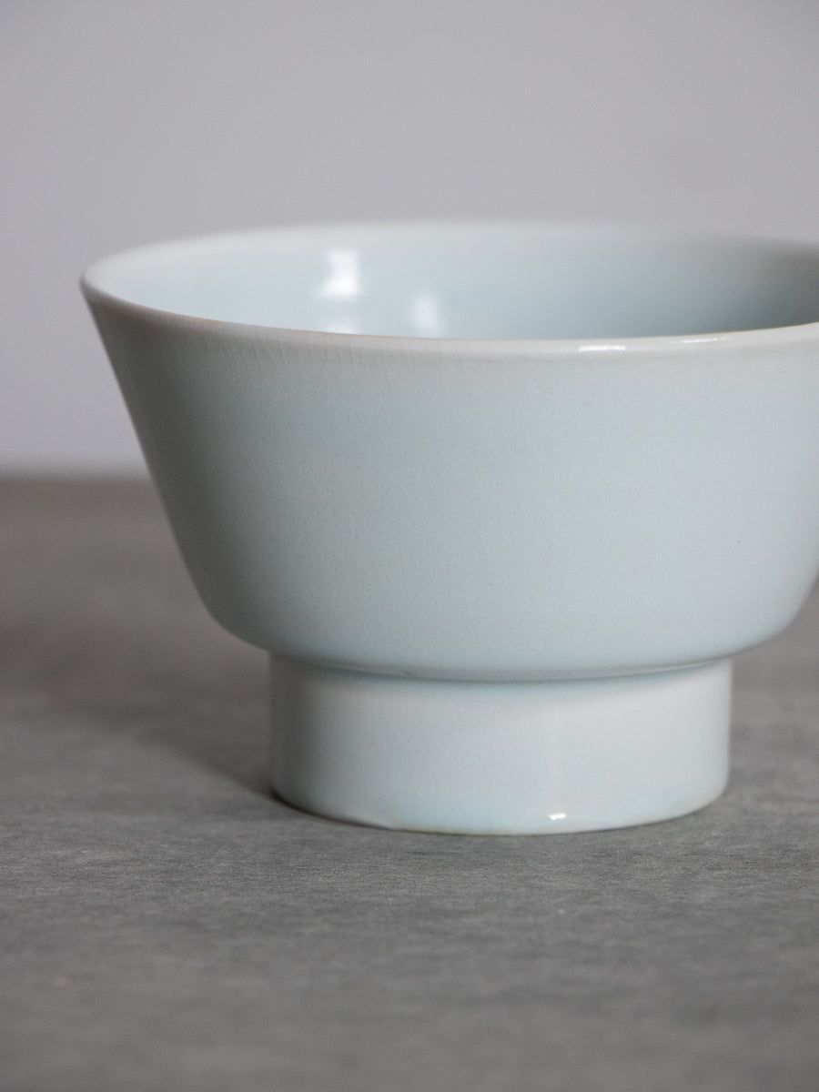 白磁広東碗（乳濁）