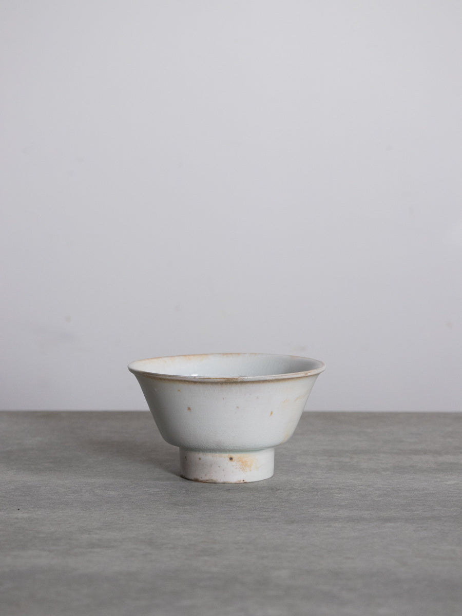 白磁端反碗（白）