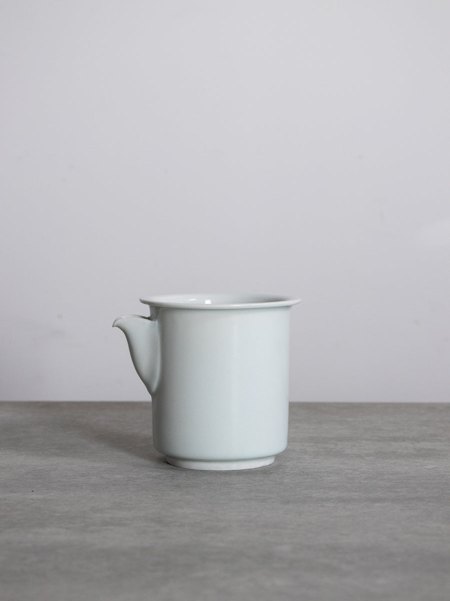 白磁コーヒー片口（乳濁）