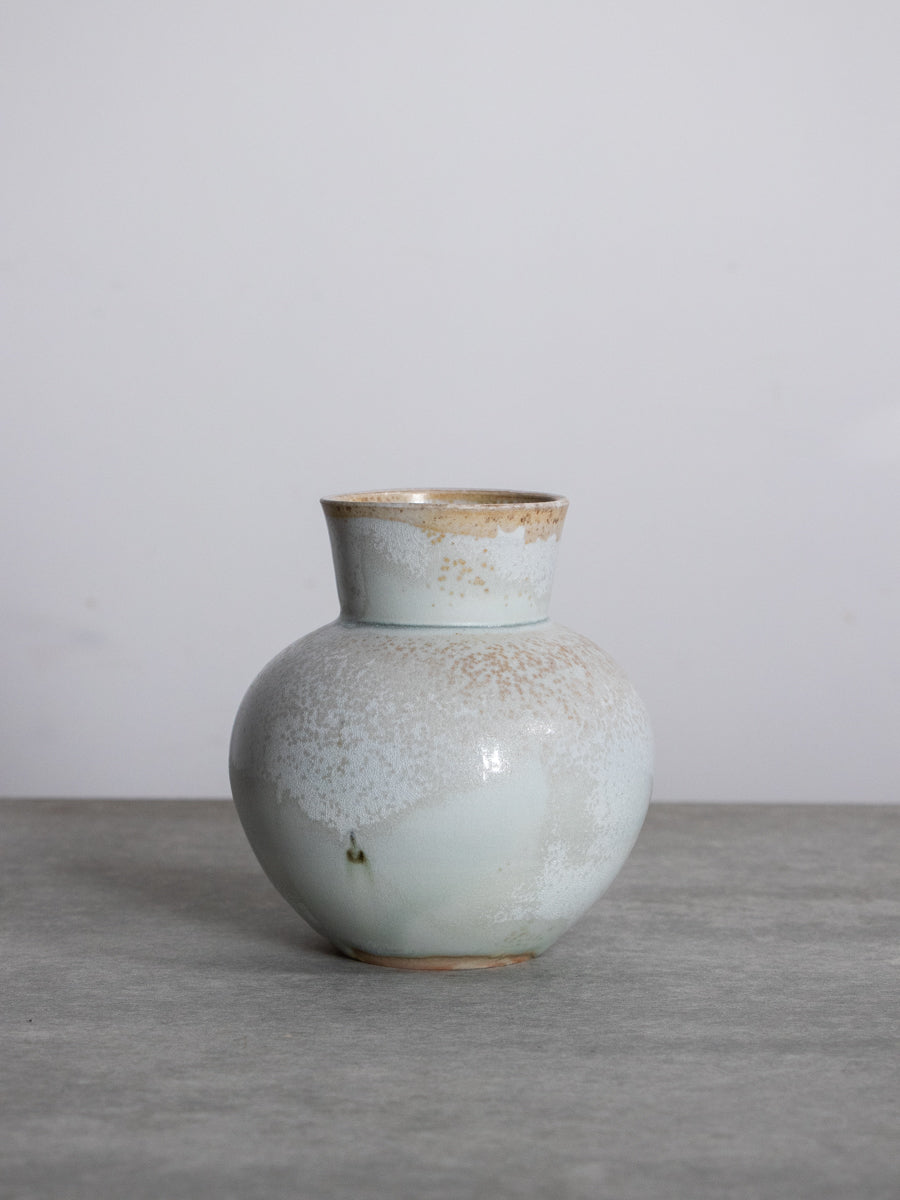 白磁カブ花瓶_中