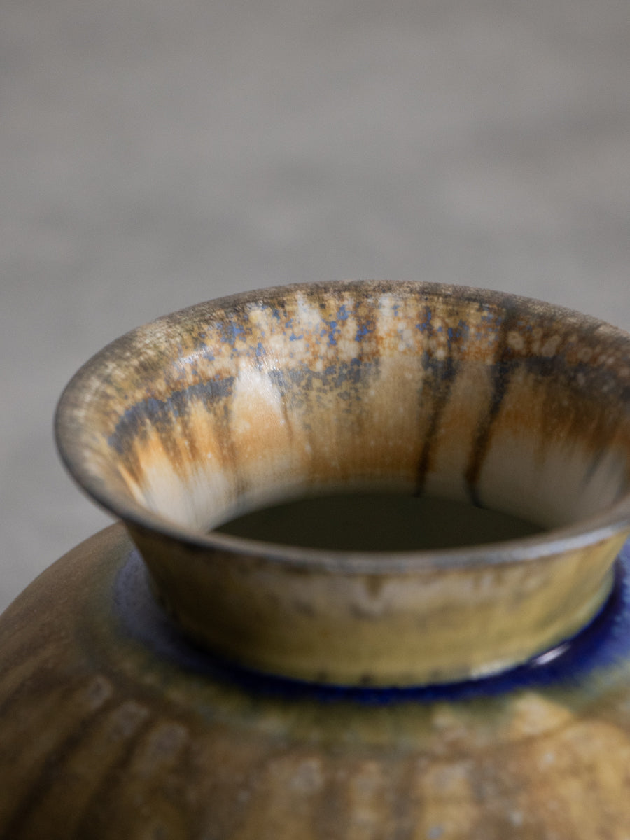 呉須流しカブ花瓶_中