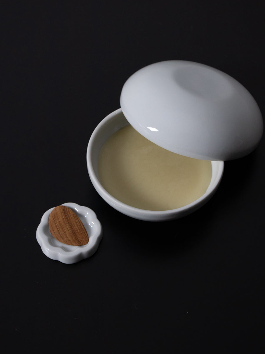 adatepe 03（ラベンダーオリーブバーム器入り）