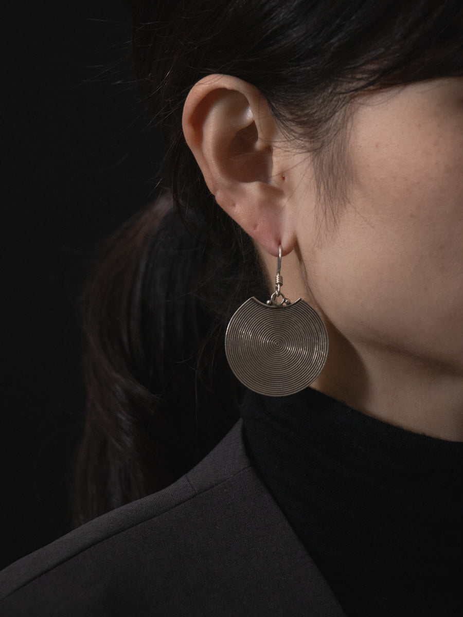 カレンシルバーイヤリング (W01)