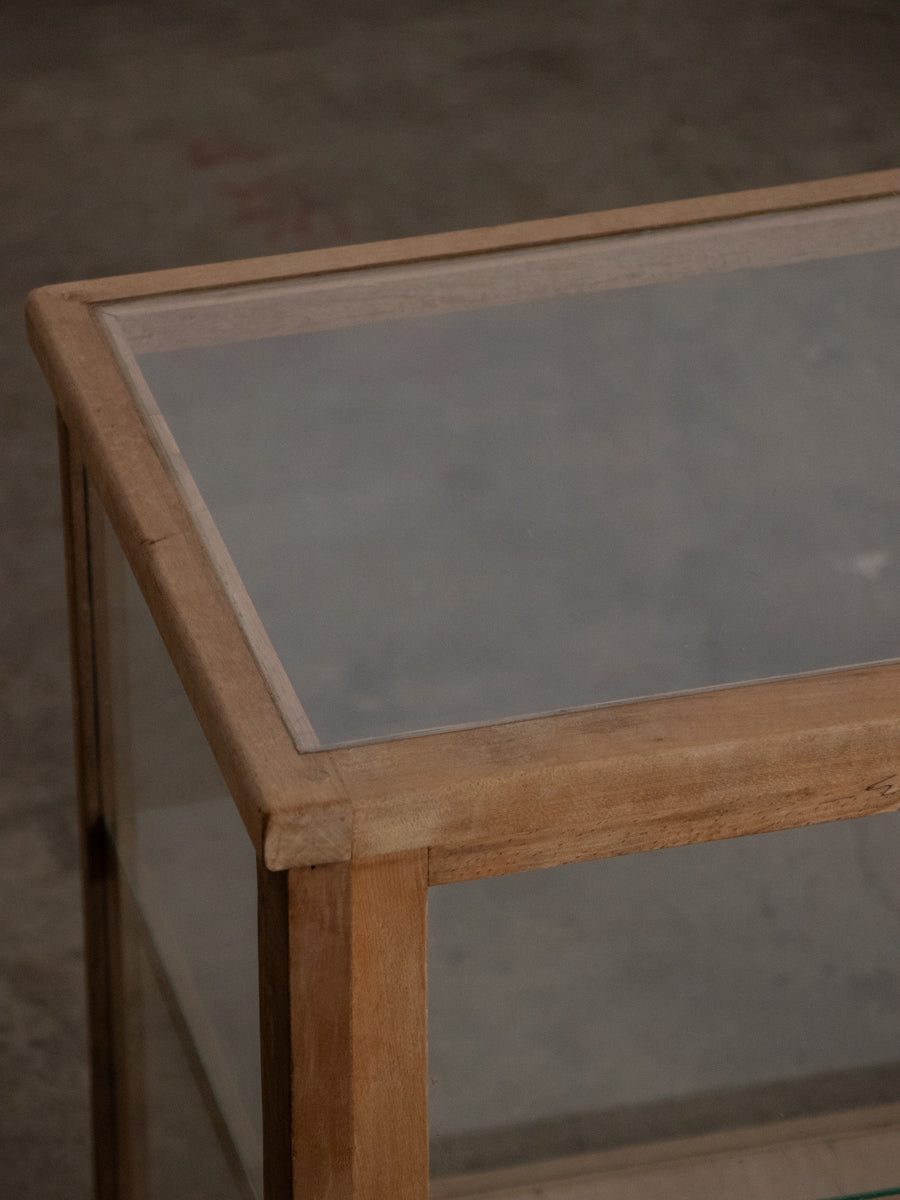 小さなガラスケース