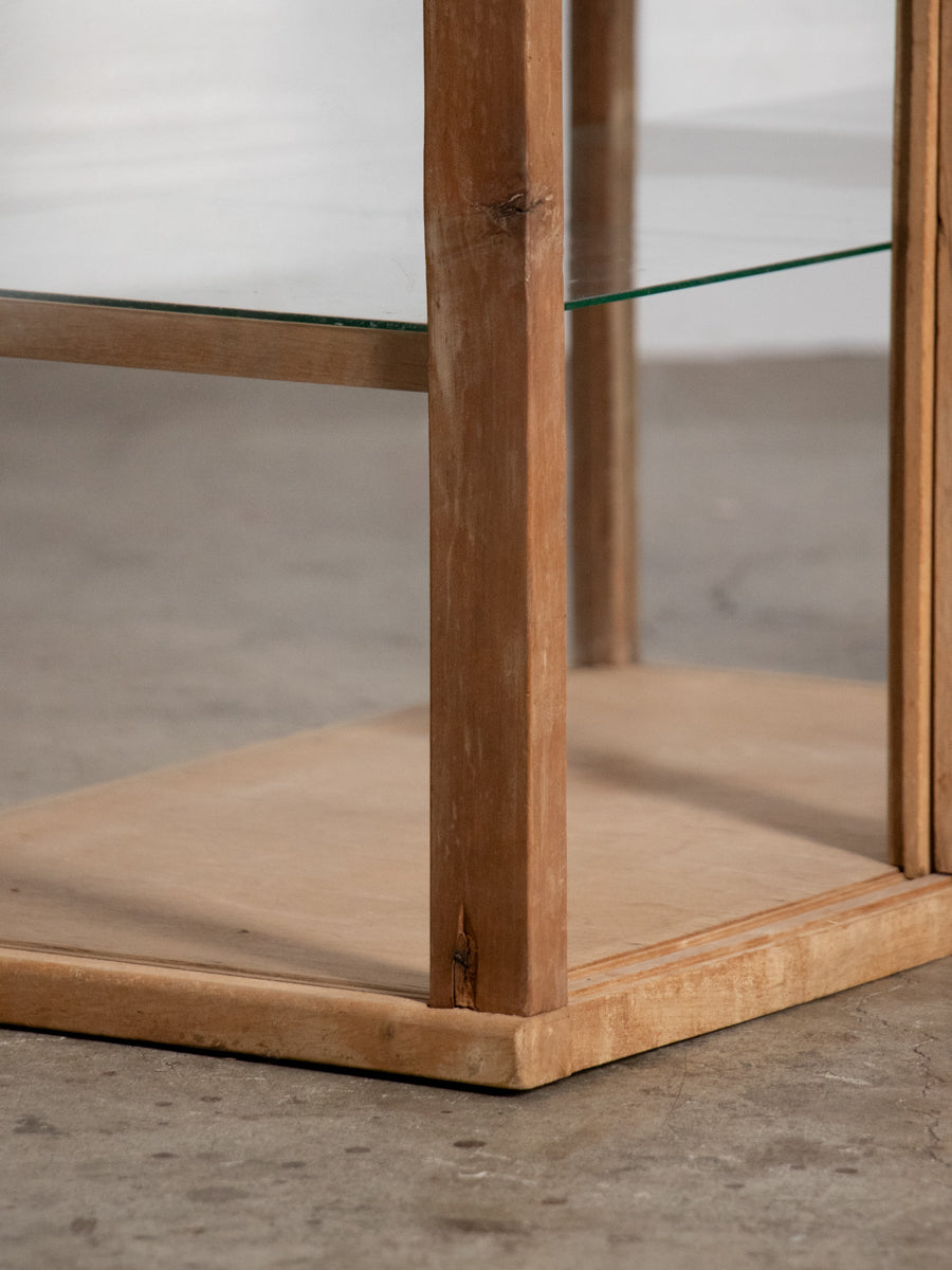 小さなガラスケース