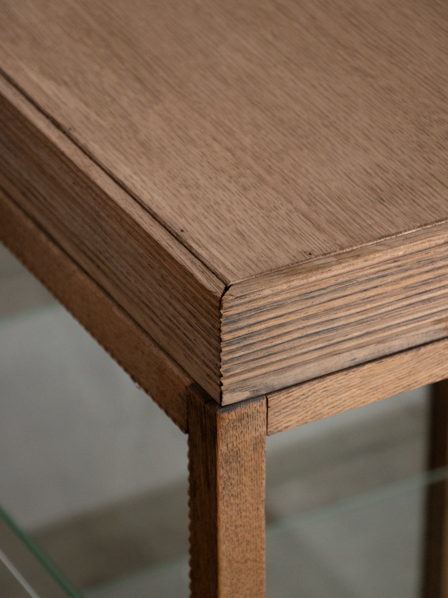 玉飾りのガラスケース