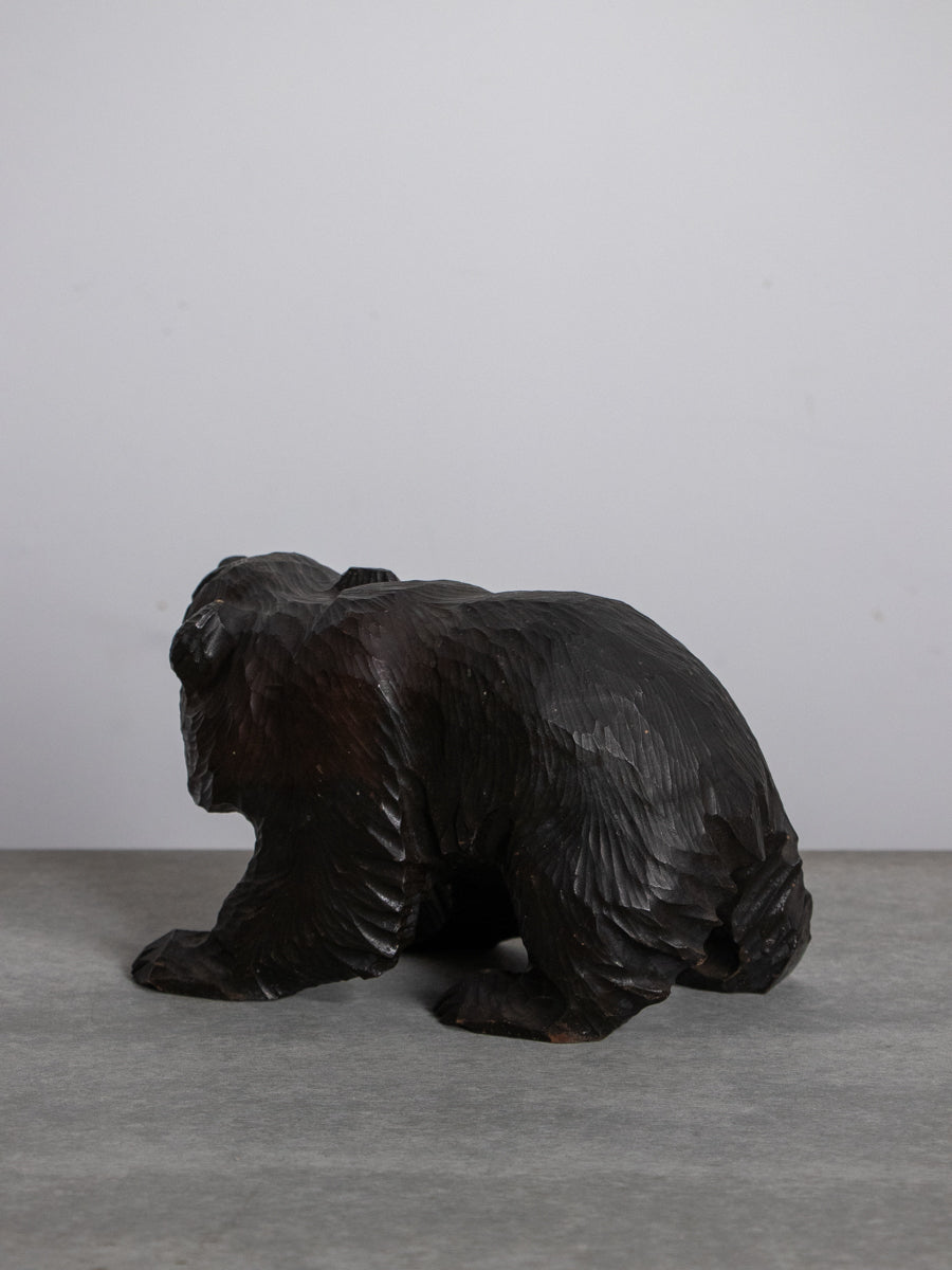 八雲　木彫りくま