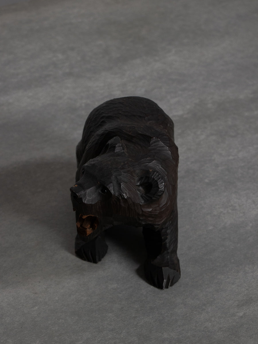 八雲　木彫りくま