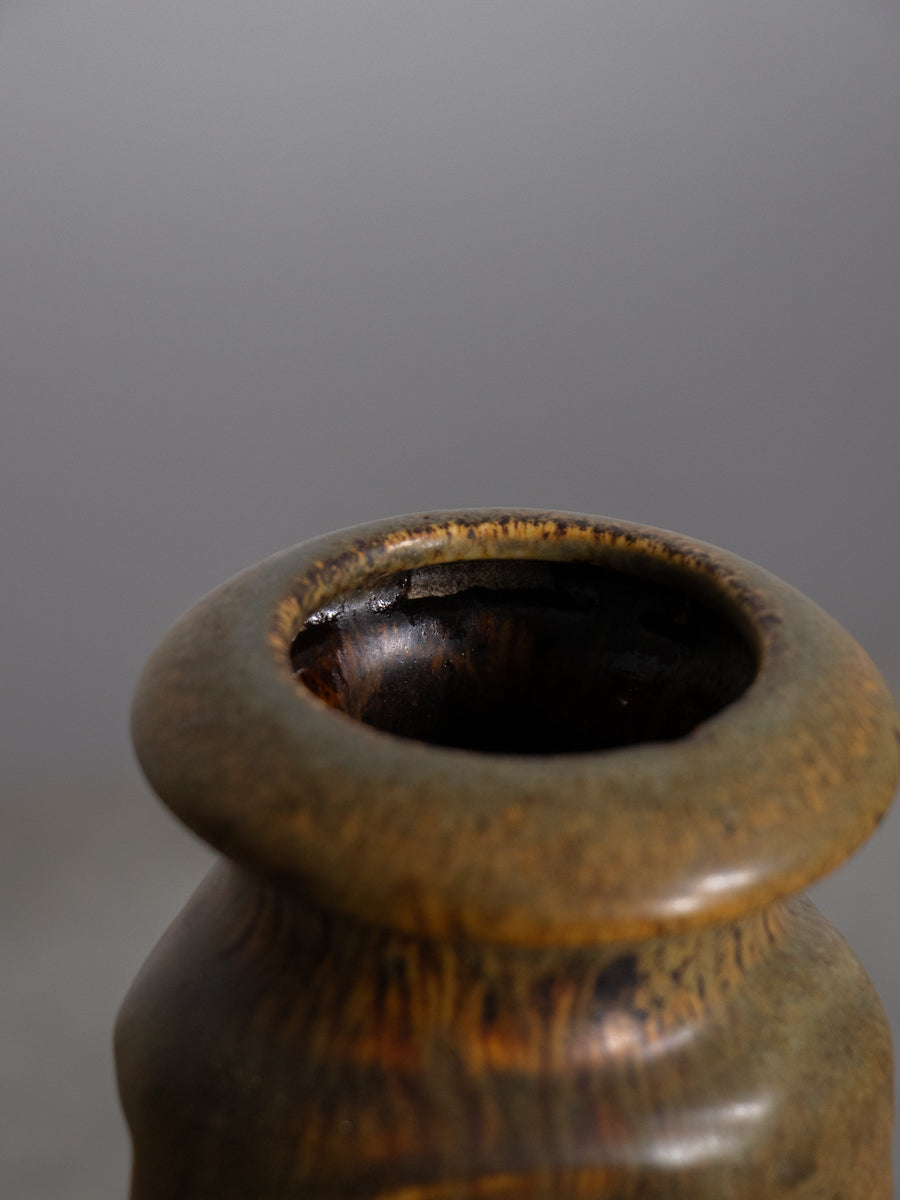 Steuler Keramik 茶釉三角花器