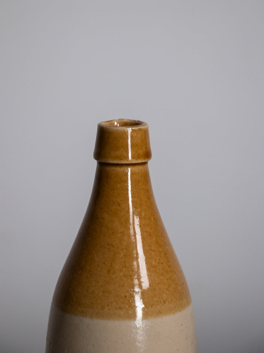 ツートンカラーのボトル