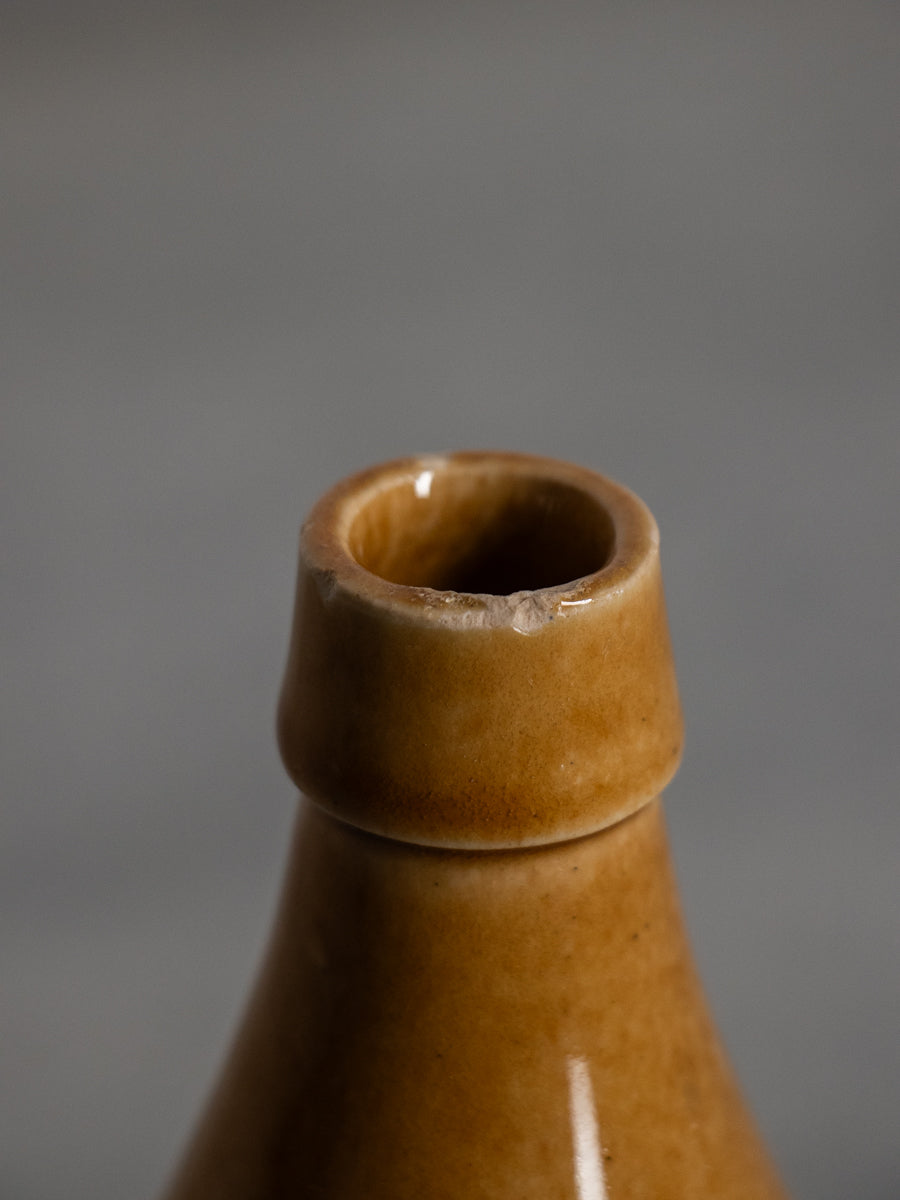 ツートンカラーのボトル