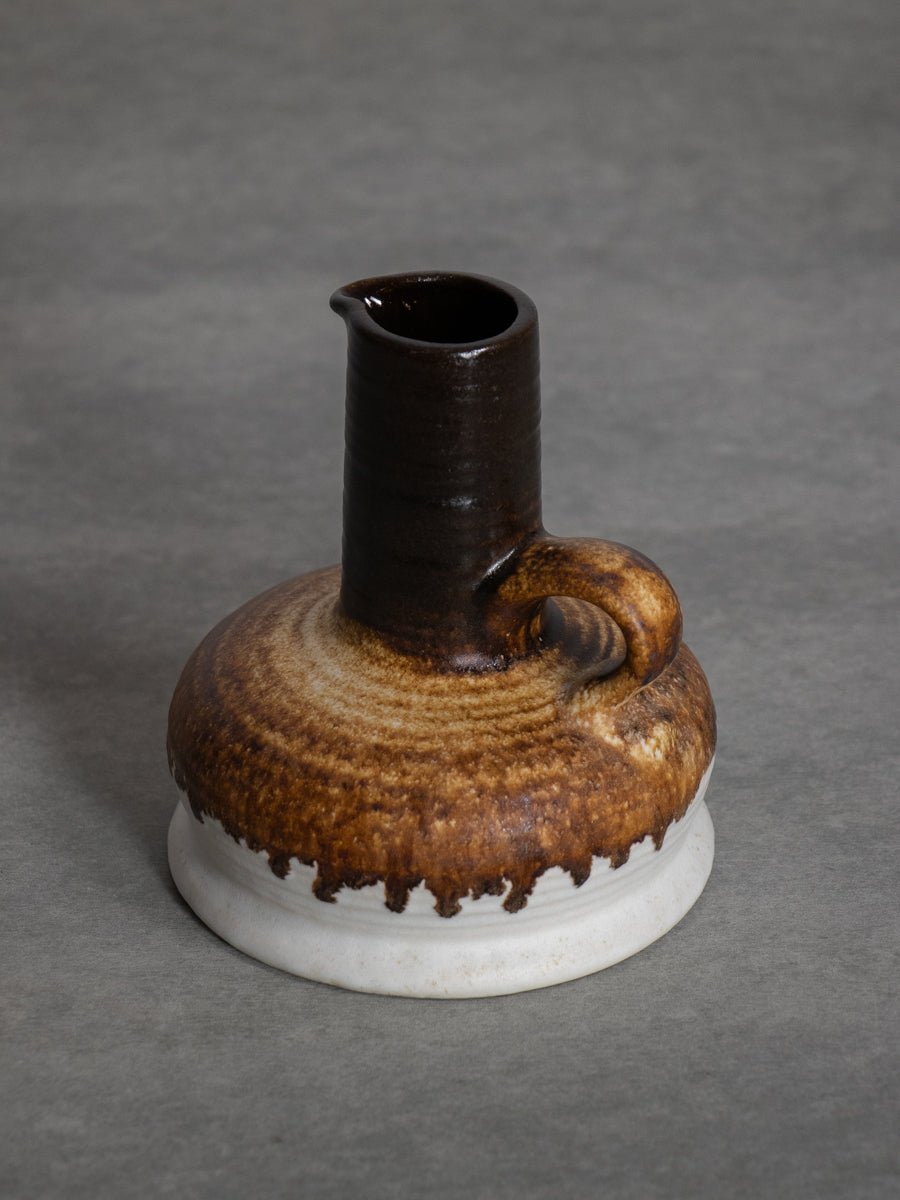 Dumler and Breiden 茶白釉花器