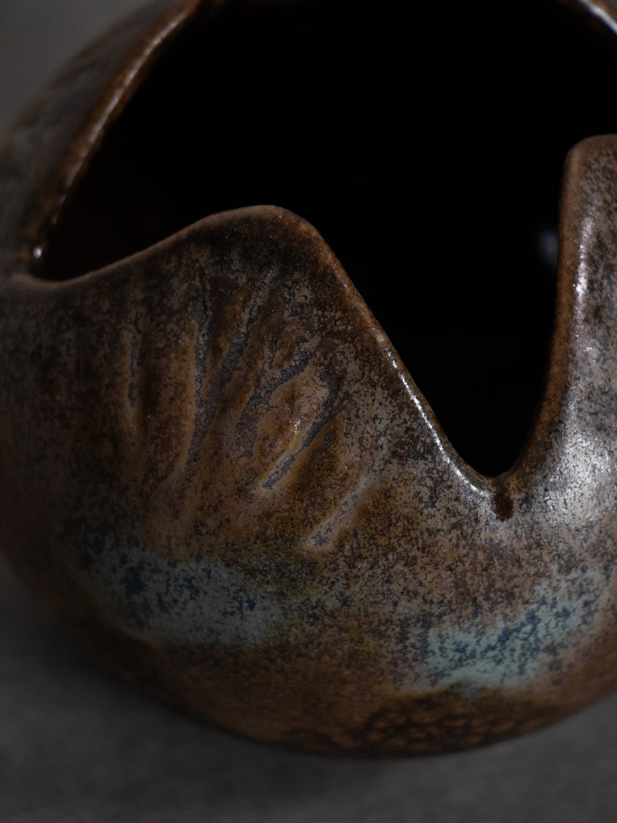 Dumler and Breiden 茶釉花器